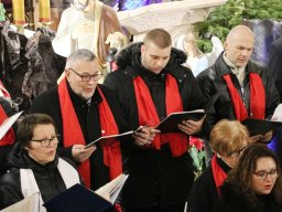 Koncert kolęd chóru parafialnego św. Cecylii z Helenki i naszego chóru parafialnego, 25.01.2026
